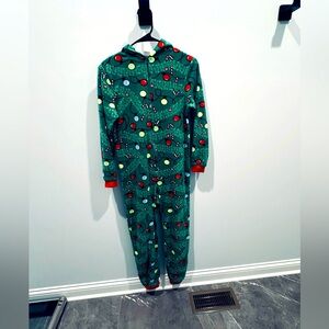 Cat & Jack Kids Christmas Union Suit (kid onesie)